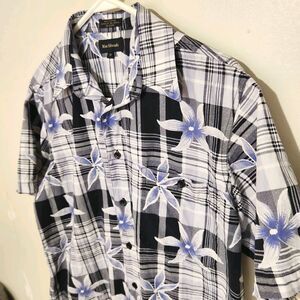 Marc Edwards Hawaiian Shirt Size Medium Plaid Floral 100% Cotton
